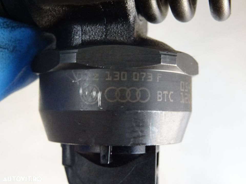 Injector Volkswagen T5 2.5 TDI AXD 96 KW 130 CP - 2
