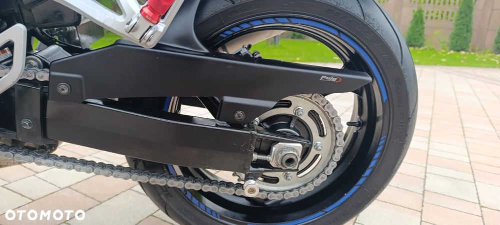 Suzuki GSX - 35