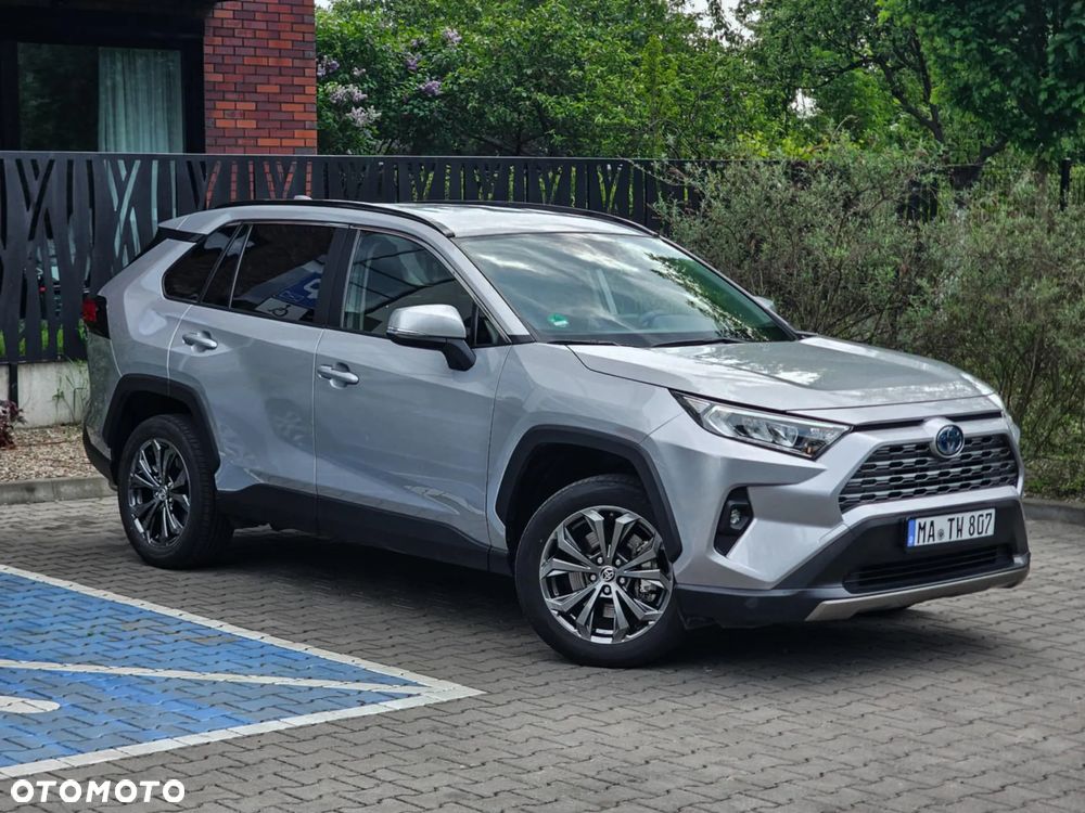 Toyota RAV4 - 4