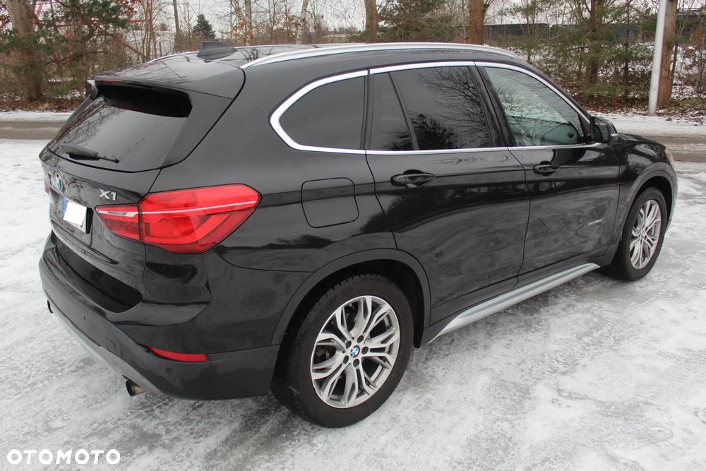 BMW X1 xDrive25i xLine - 4