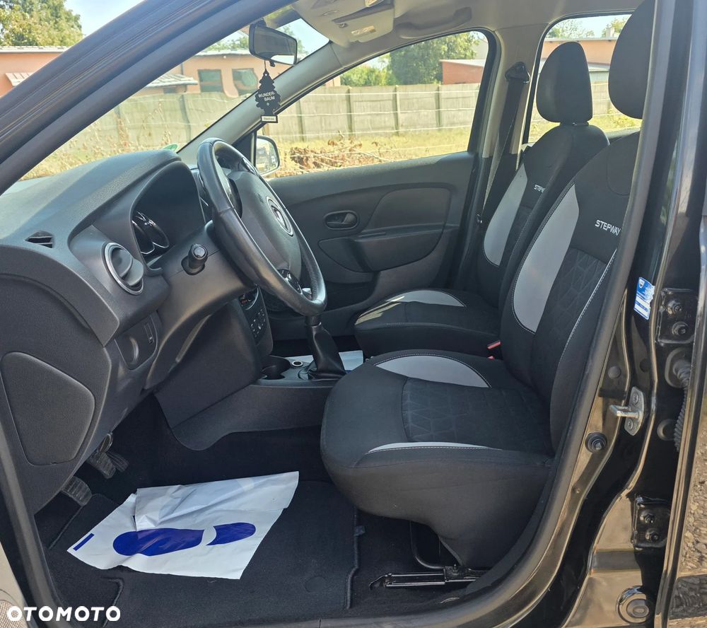 Dacia Sandero - 16