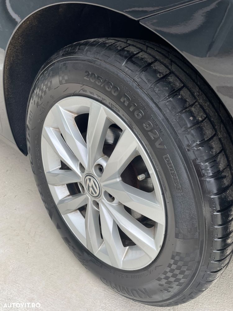 Volkswagen Touran 2.0 TDI SCR (BlueMotion Technology) DSG Comfortline - 15