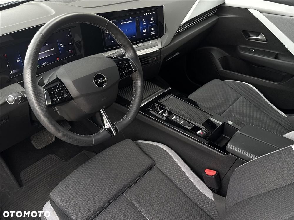 Opel Astra 1.2 T Edition S&S - 9