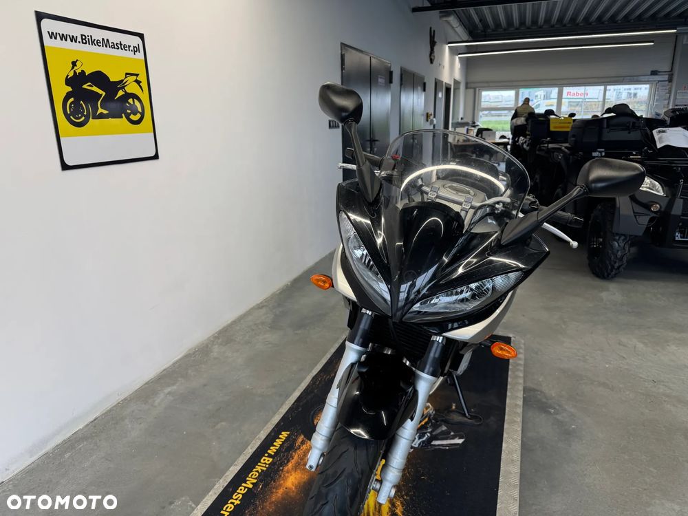 Yamaha FZ6 - 32