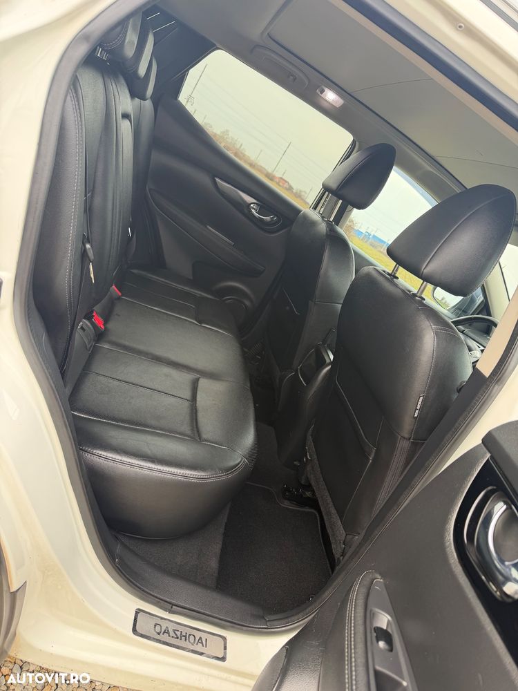 Nissan Qashqai 1.6 DCI Xtronic TEKNA - 5