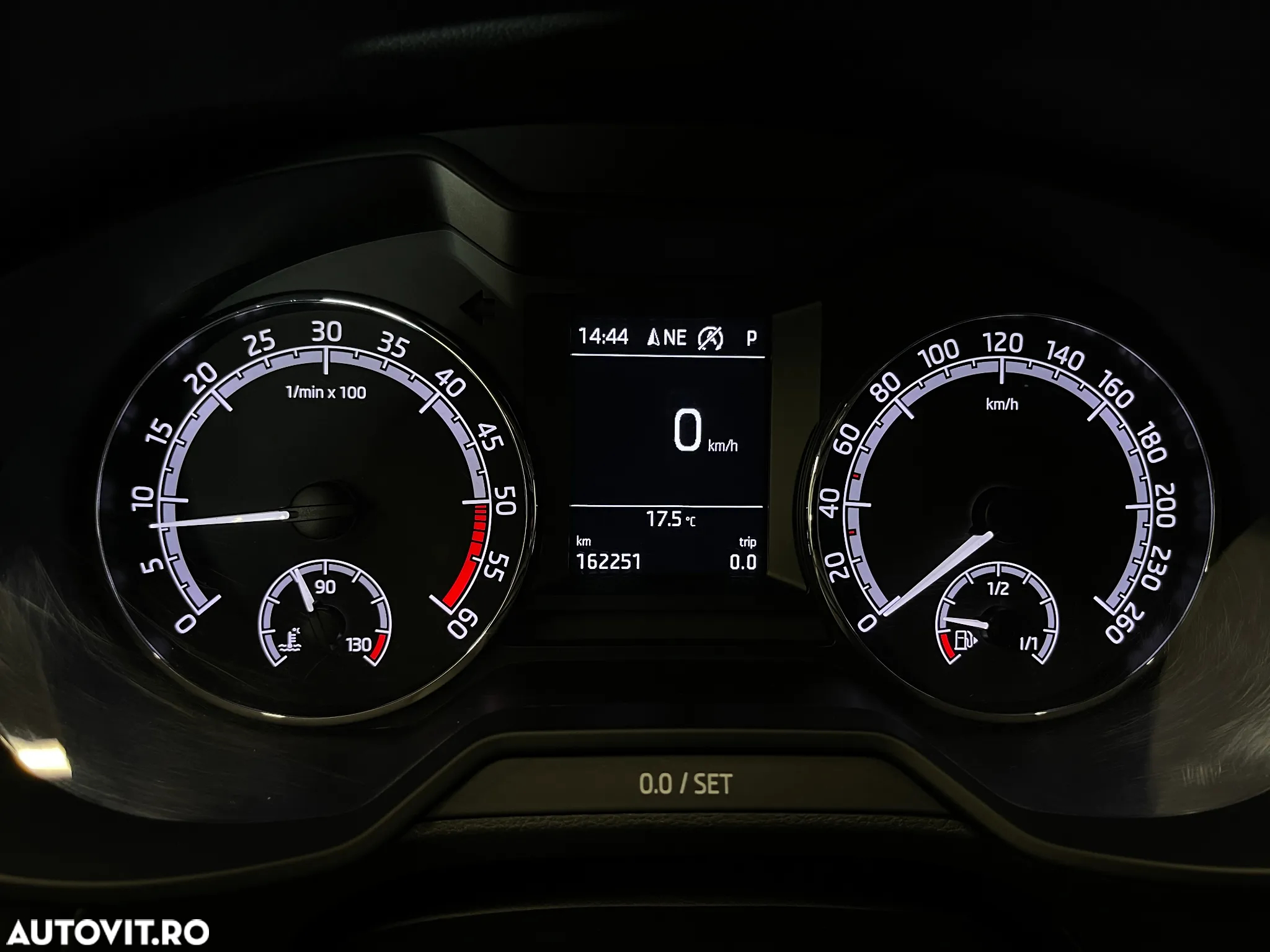 Skoda Octavia Combi 2.0 TDI DSG Style - 25