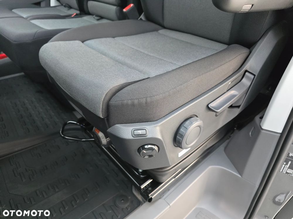 Volkswagen CRAFTER 4 MOTION AUTOMAT-8 Bie TDI 177KM Długi 7-OSOBOWY BOGATA OPCJA WYPOSAŻENIA NAVI KAMERA COFANIA FUL LED LAKIER METALIZOWANY FOTEL KIEROWCY PNEŁMATYCZNY Z MASAZEM SALON PL STAN NOWY NOWY NOWY - 30