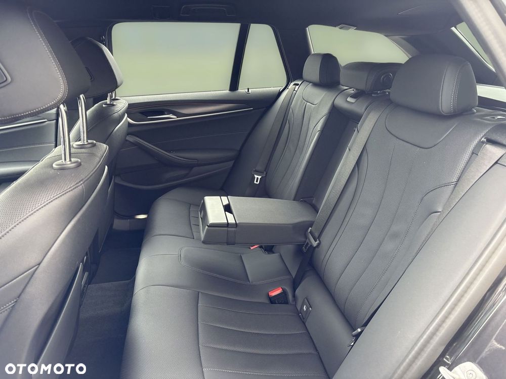 BMW Seria 5 - 16
