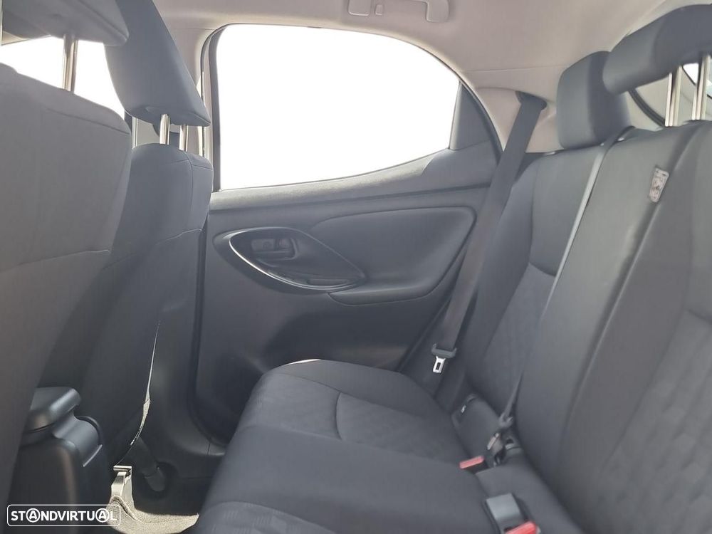 Toyota Yaris - 12