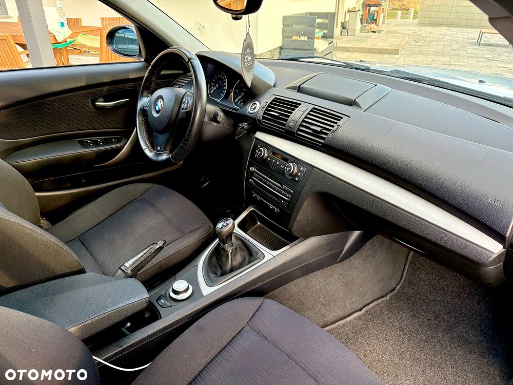 BMW Seria 1 118d - 9