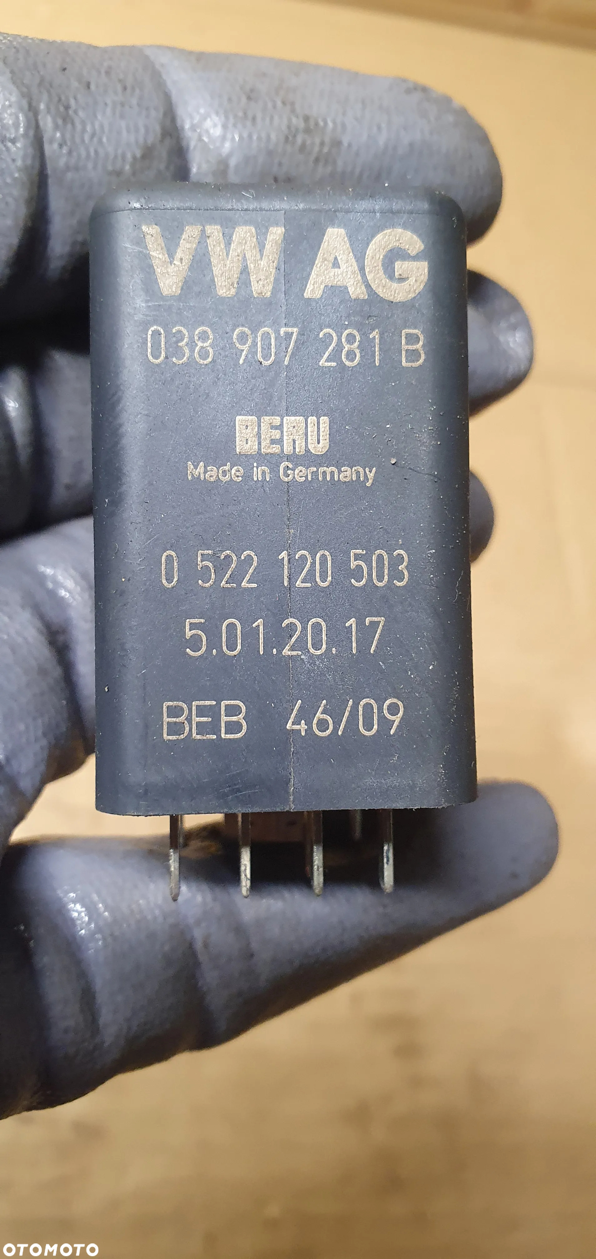 Przekaźnik świec żarowych VW Passat B6 038907281B - 4