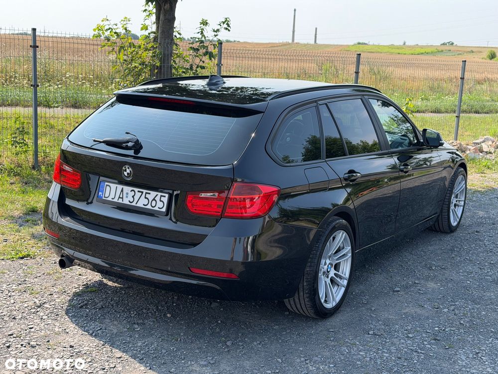 BMW Seria 3 - 16