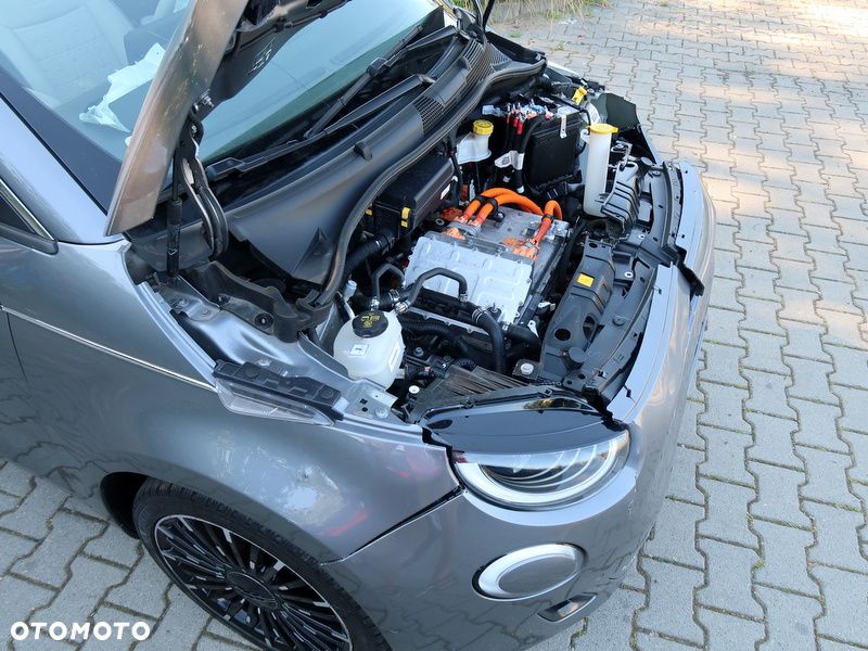 Fiat 500e ver-42-kwh-la-prima - 34