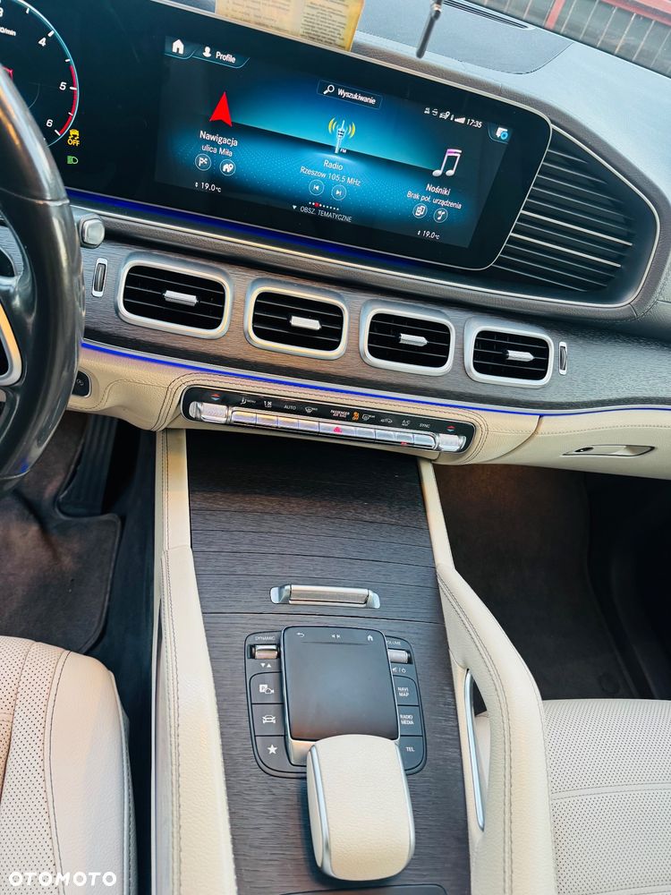 Mercedes-Benz GLE 300 d 4-Matic - 17