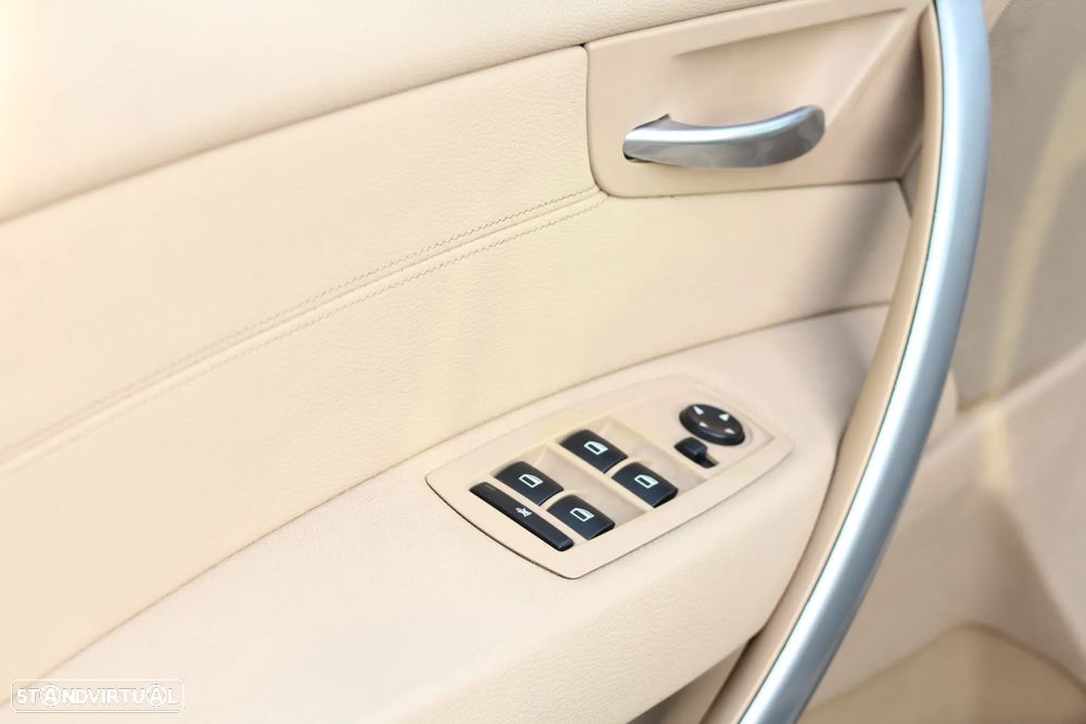 BMW X3 2.0 d LifeStyle - 30