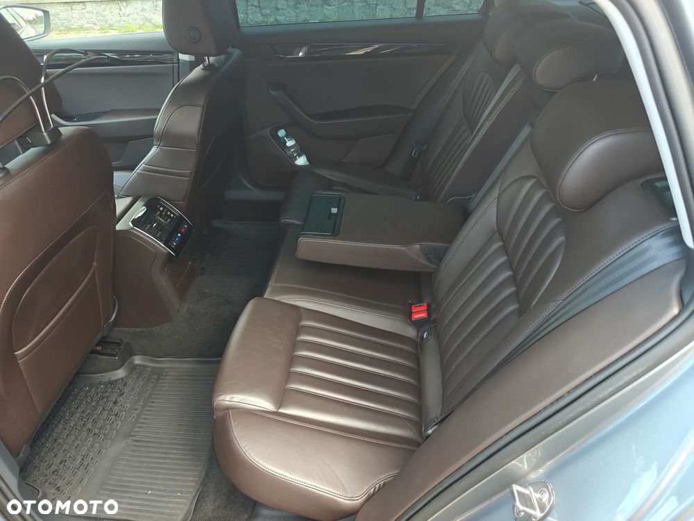 Skoda Superb 2.0 TDI L&K - 14