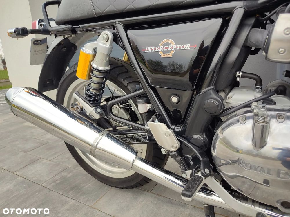 Royal Enfield Interceptor - 24