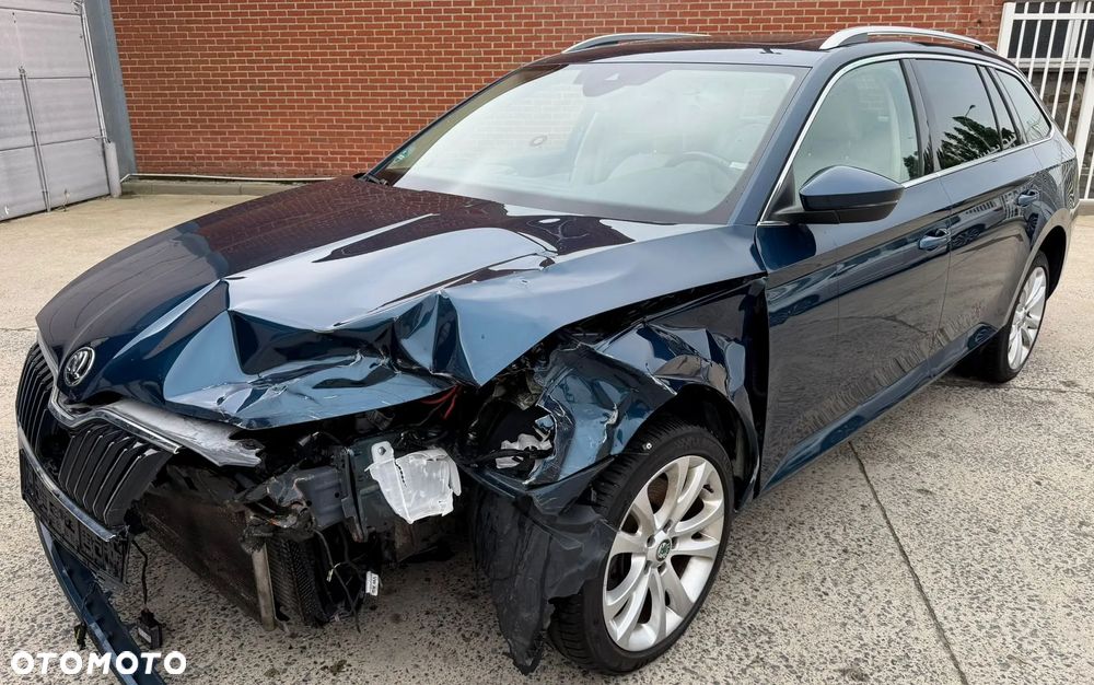 Skoda Superb 1.8 TSI DSG SportLine - 10