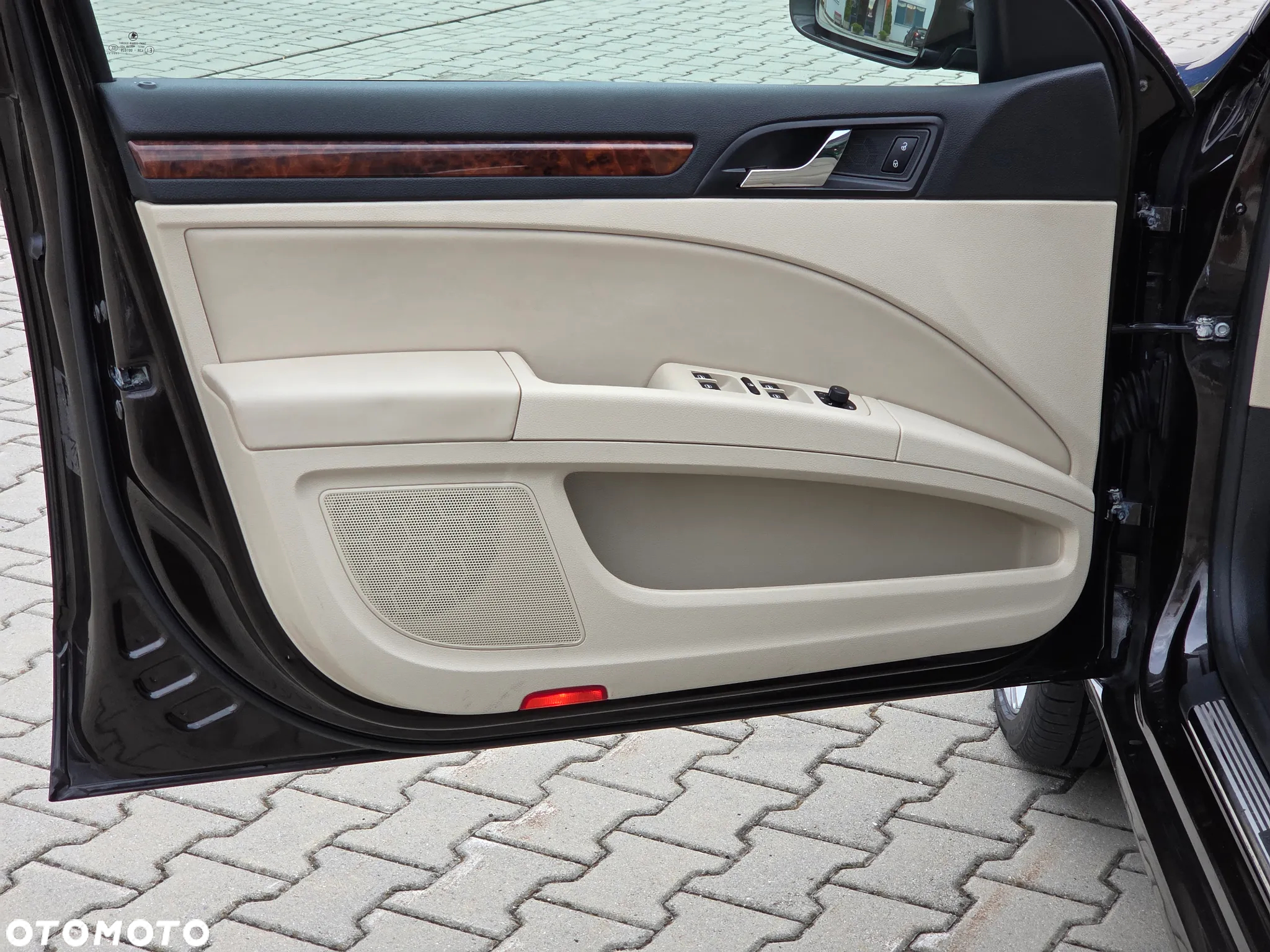 Skoda Superb Combi 2.0 TDI 4x4 Elegance - 27