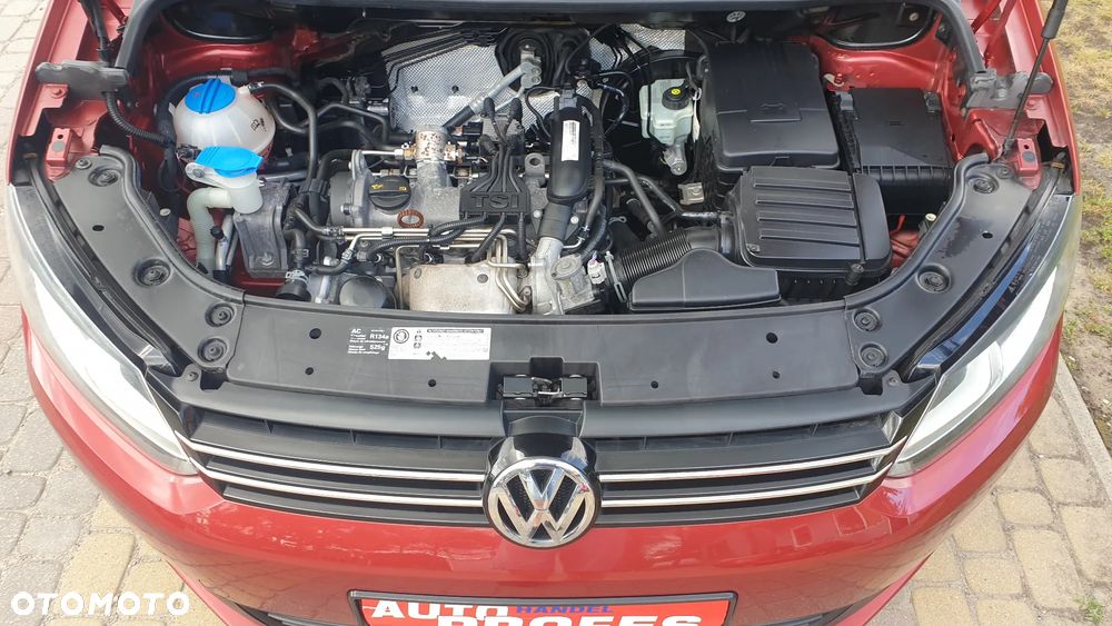 Volkswagen Touran - 17