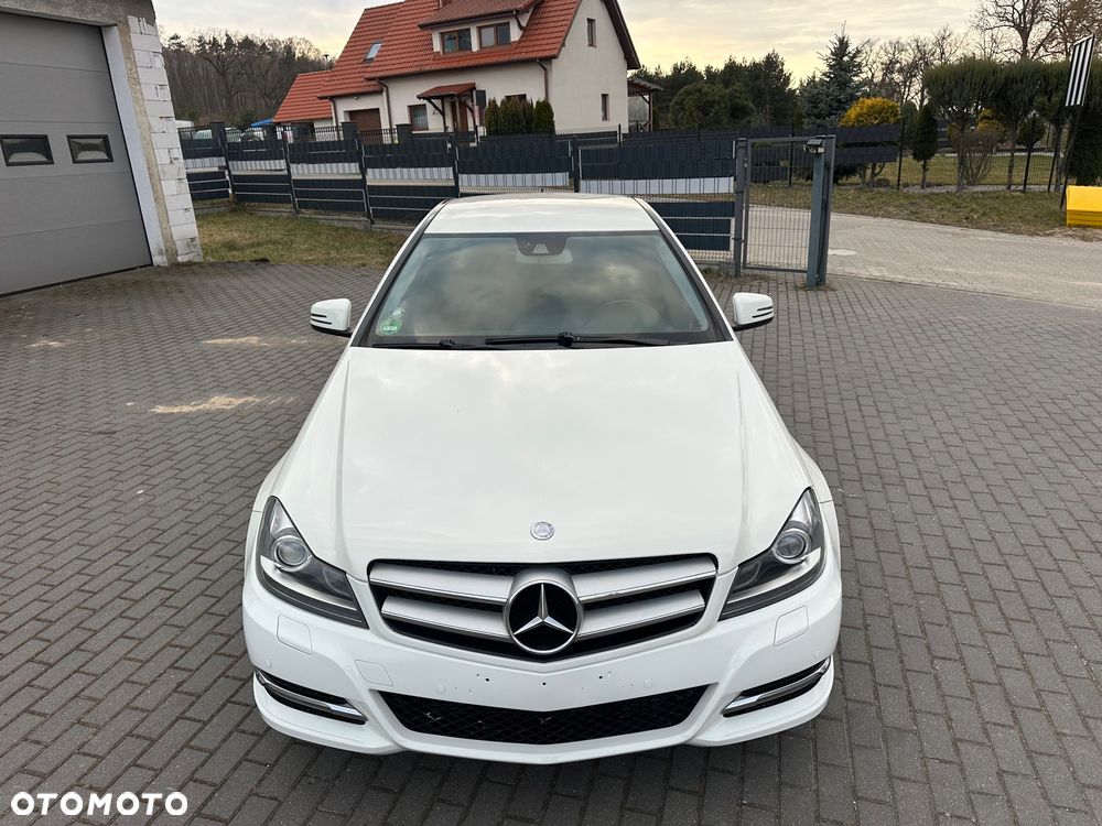 Mercedes-Benz Klasa C 220 CDI DPF Automatik Avantgarde - 17