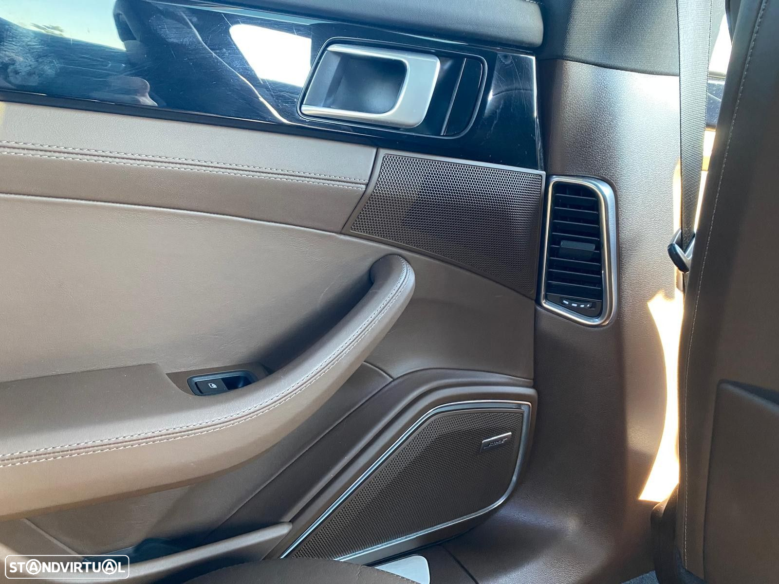 Porsche Panamera 4 E-Hybrid Platinum Edition - 29