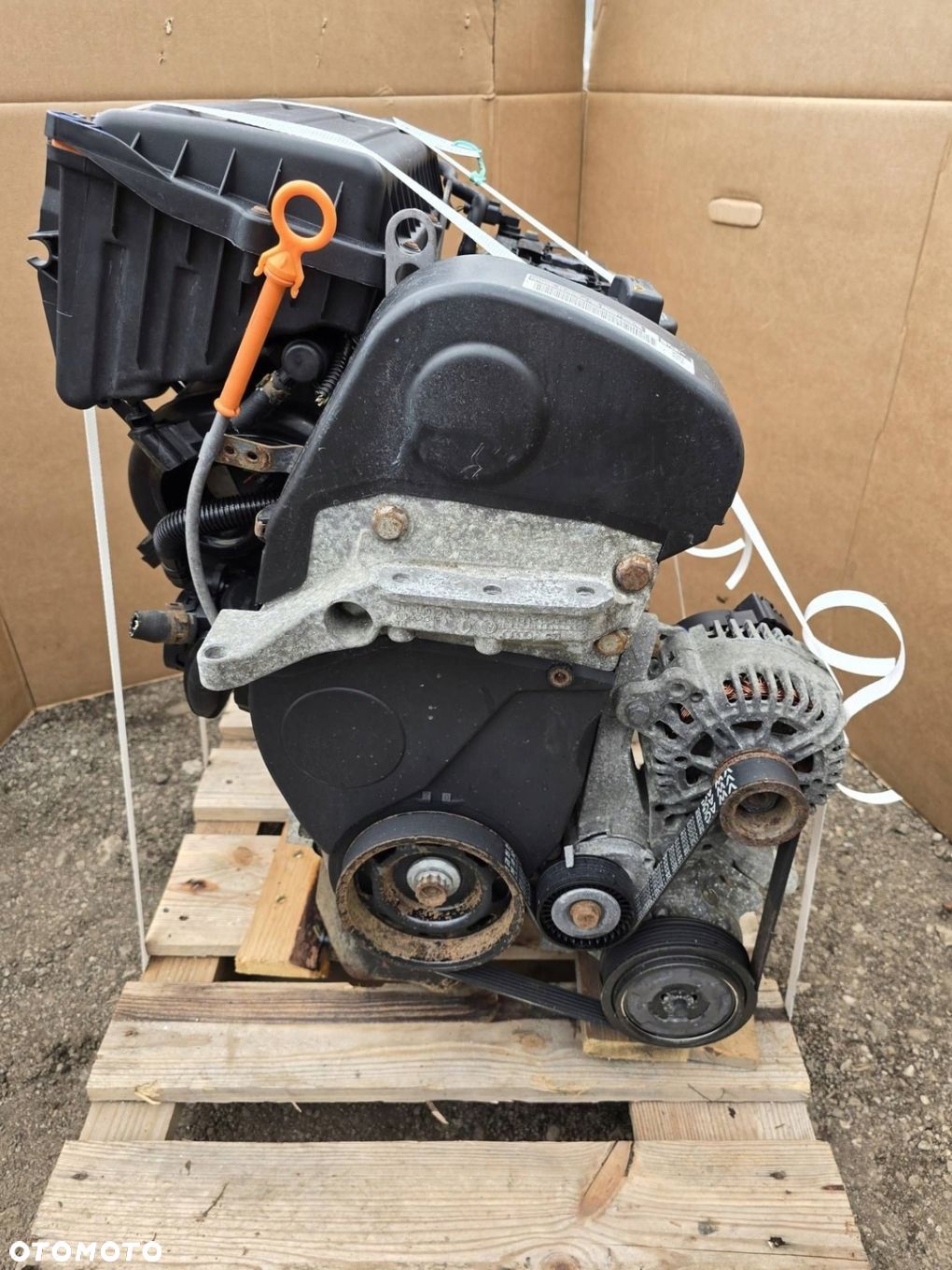 SILNIK KOMPLETNY SEAT VW SKODA 1.4B 16V CGGB NR MAG 431418M - 1