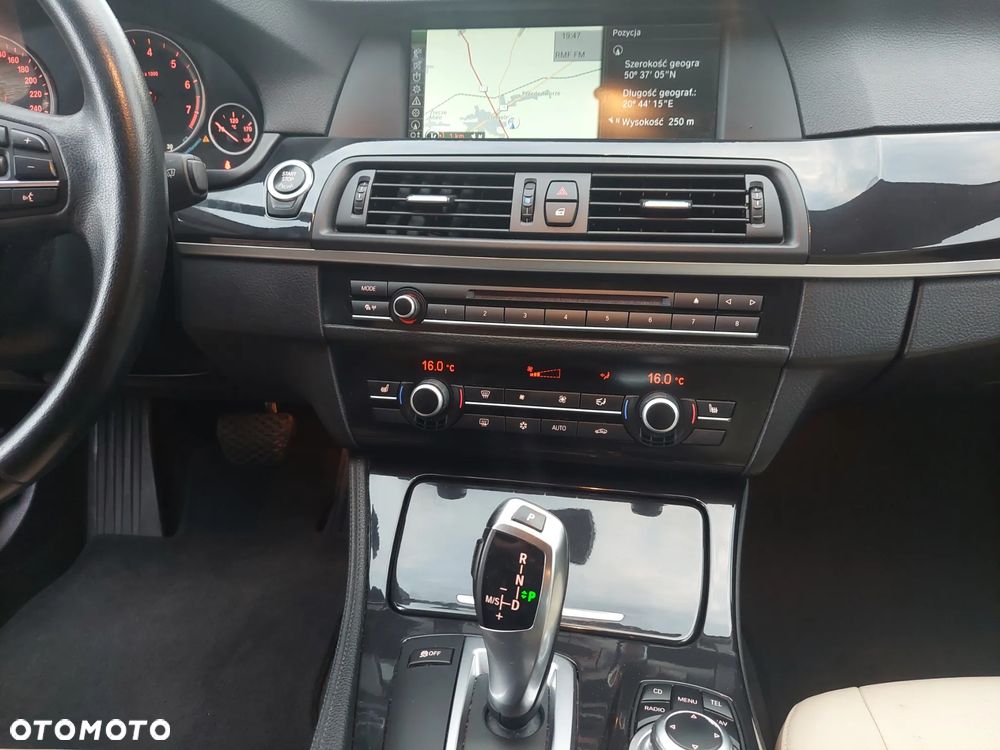 BMW Seria 5 528i - 17