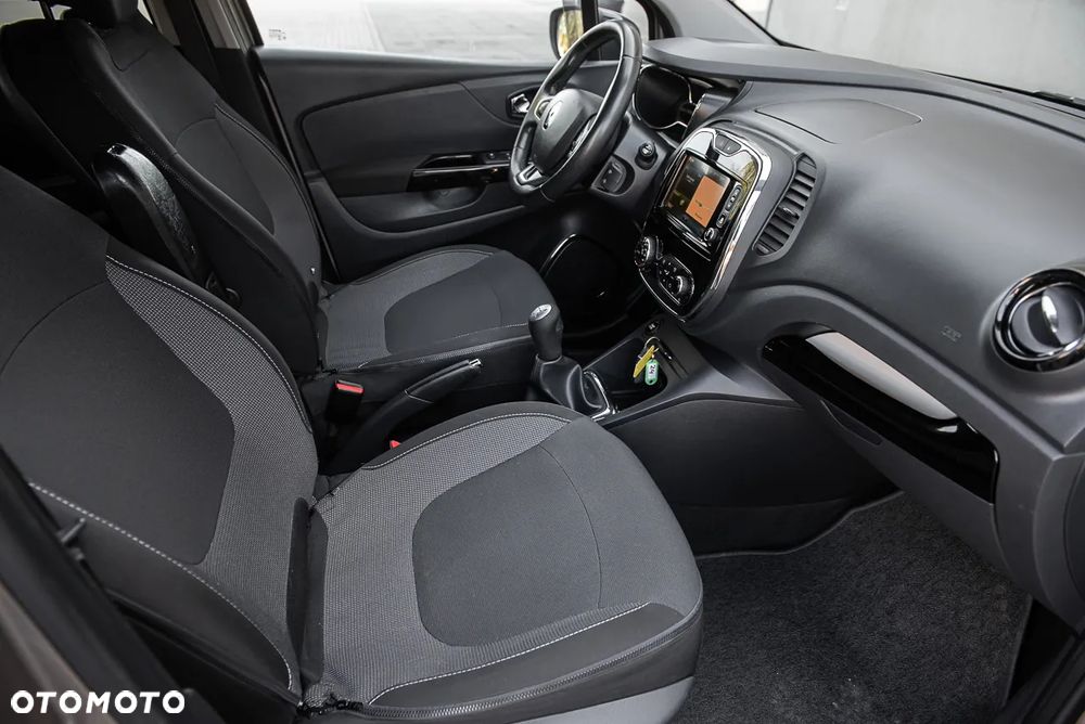 Renault Captur - 28