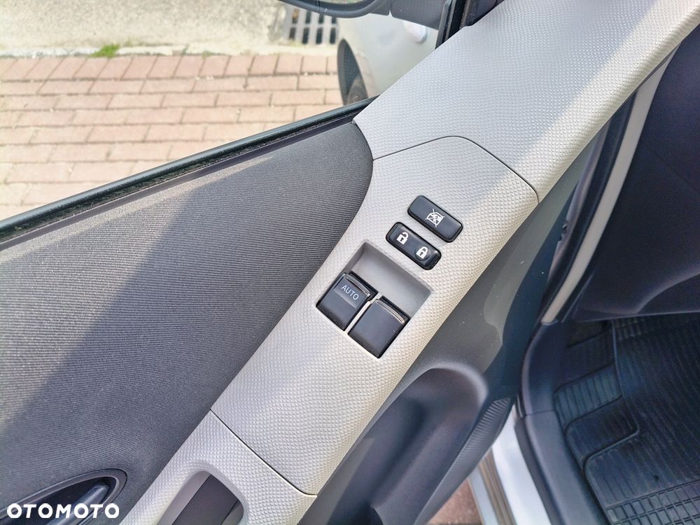Toyota Yaris 1.33 VVT-i Life - 27
