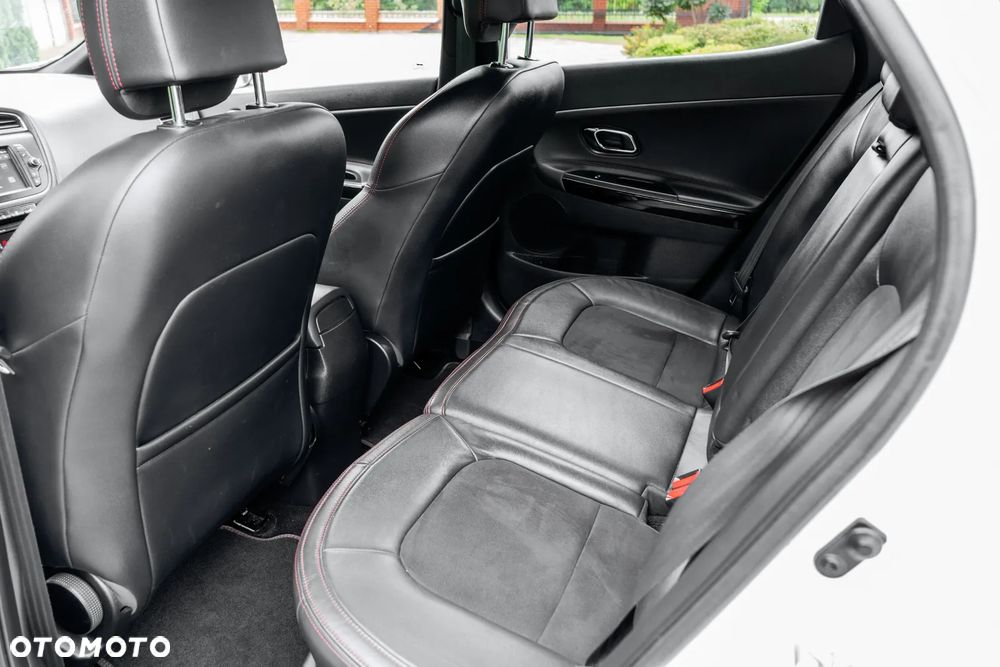 Kia Ceed 1.6 T-GDI GT-Track - 31