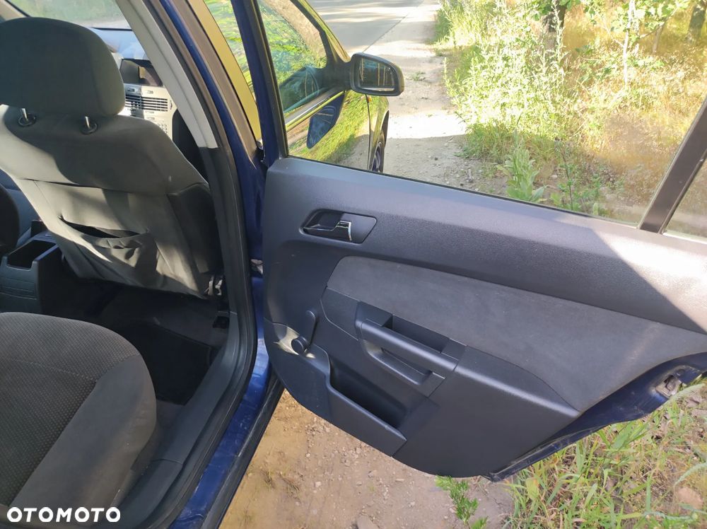 Opel Astra II 1.6 Start - 22