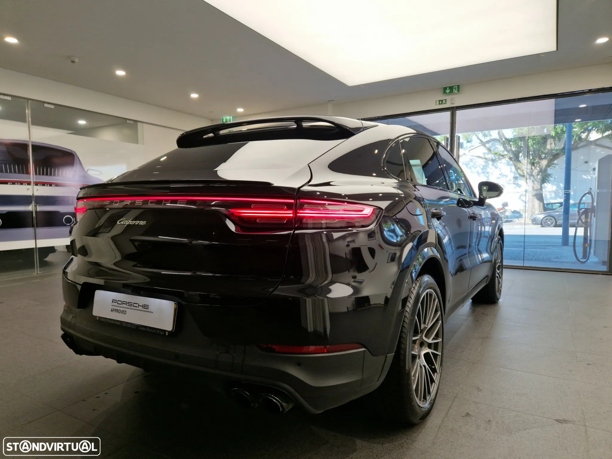 Porsche Cayenne Coupé E-Hybrid - 6