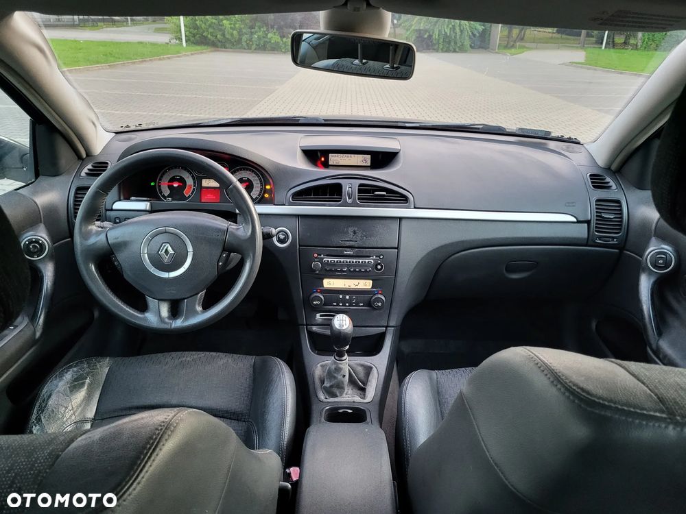 Renault Laguna 1.9 dCi FAP Dynamique - 8