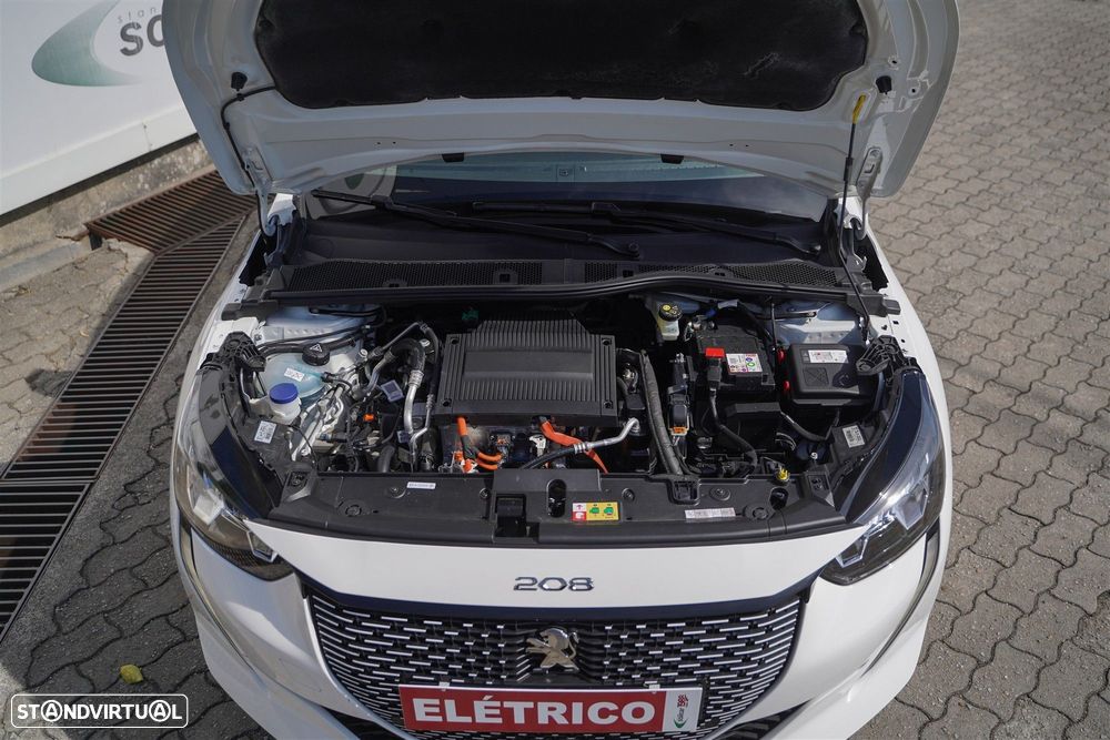 Peugeot e-208 50 kWh Allure Pack - 32