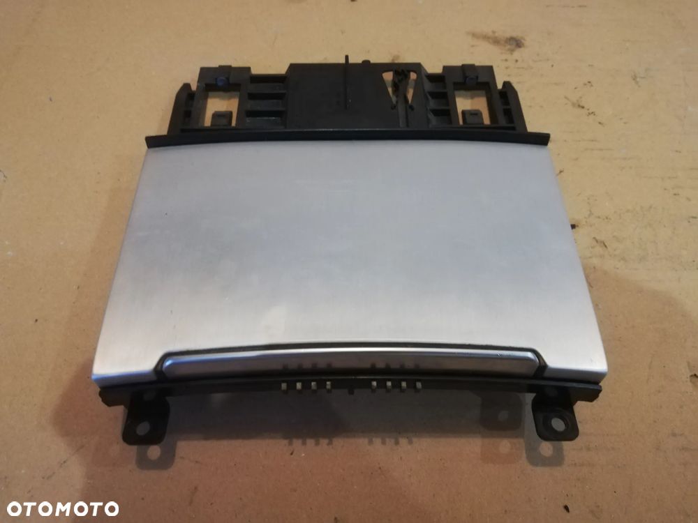 Audi A6 C7 popielniczka przód 4G0863273