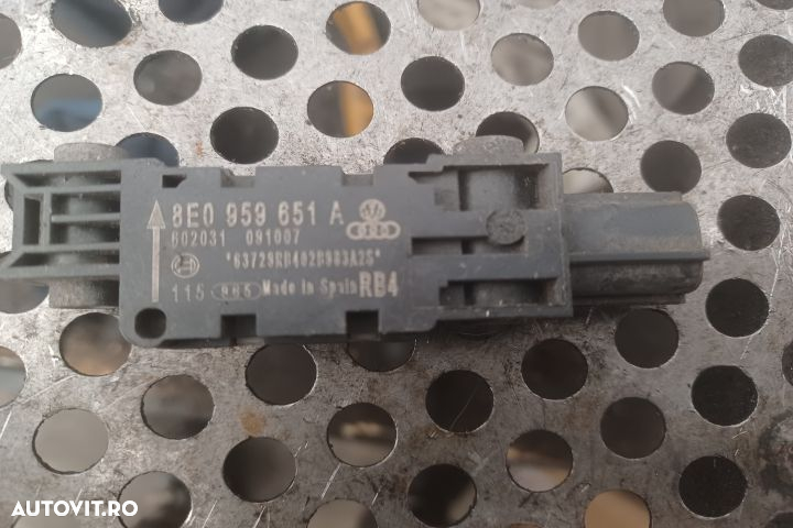 SENZOR IMPACT - 8E0959651A MX 1253 Audi A4 B6  [din 2000 pana  2005] seria - 2