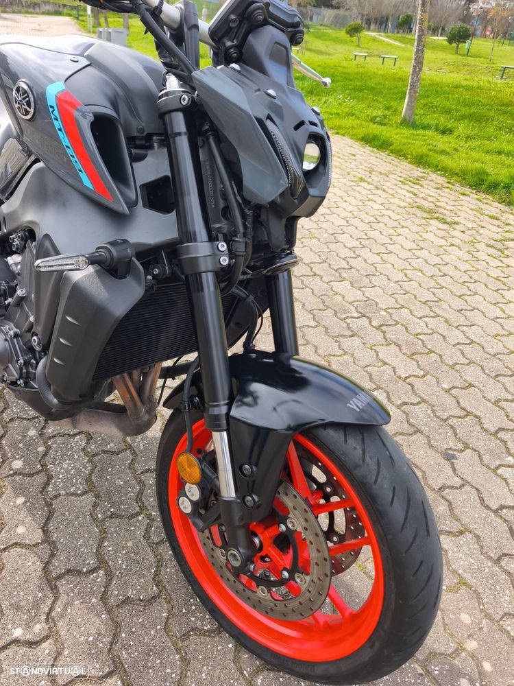 Yamaha MT-09 - 15