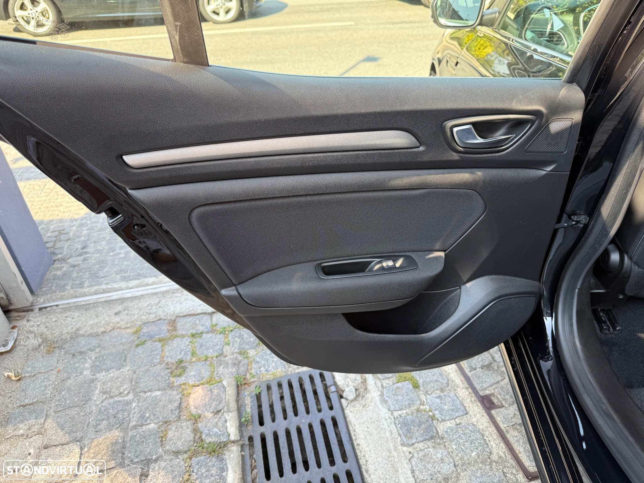 Renault Mégane 1.6 Plug-In Techno - 47