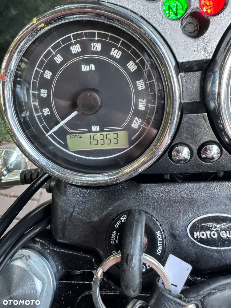 Moto Guzzi V7 - 15