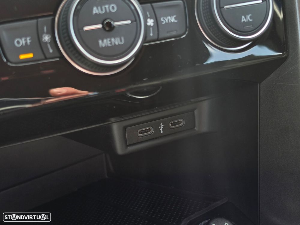 VW T-Roc 1.0 TSI Style - 23