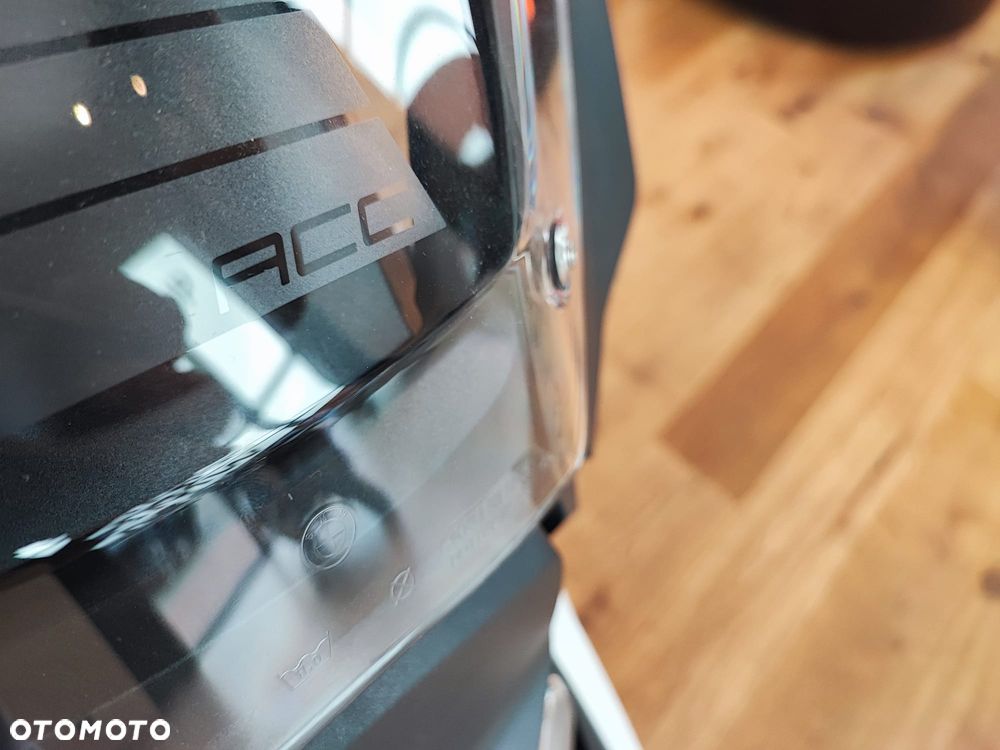 BMW R - 8