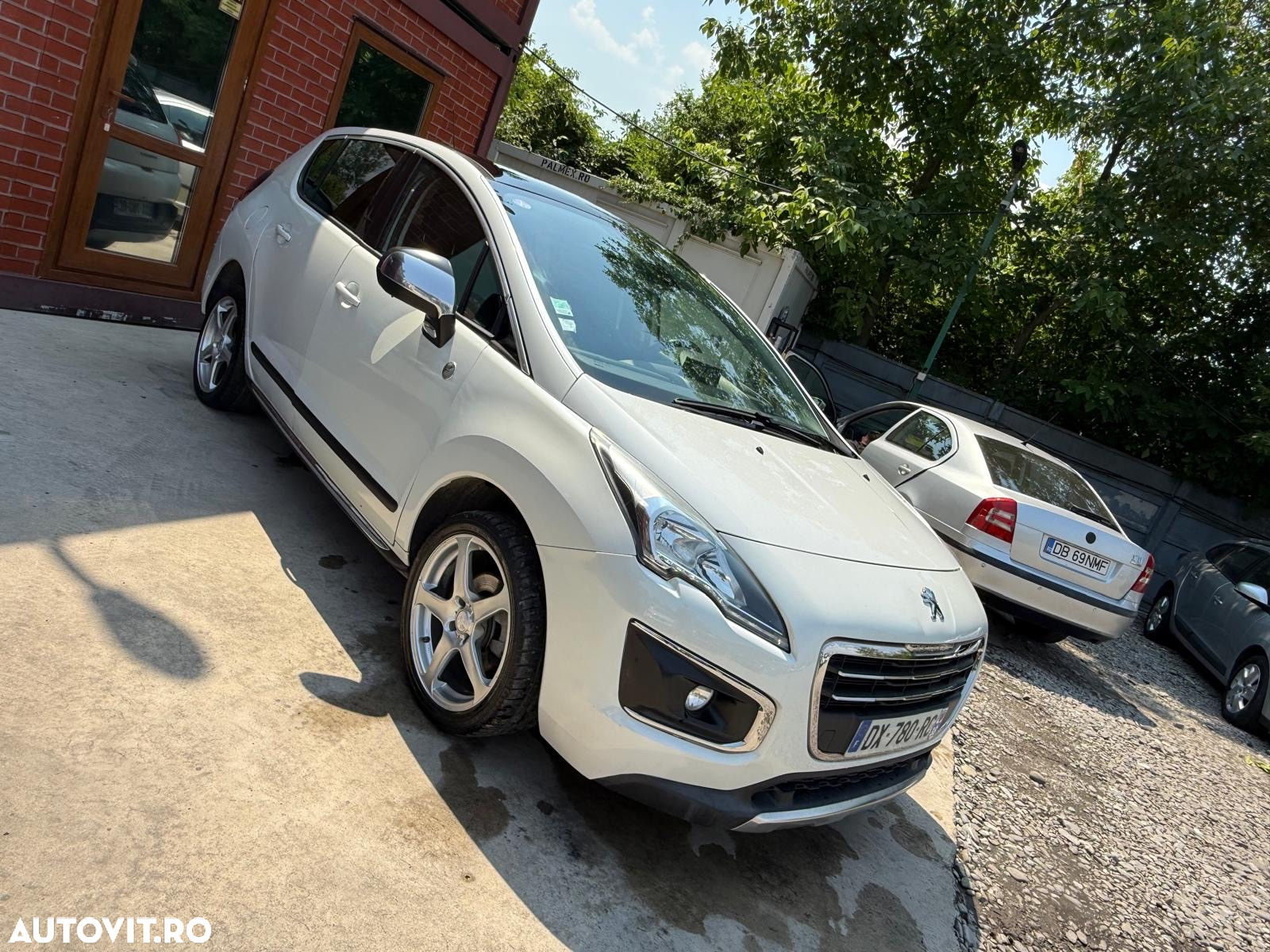 Peugeot 3008 PureTech 130 Stop & Start GPF Crossway - 36