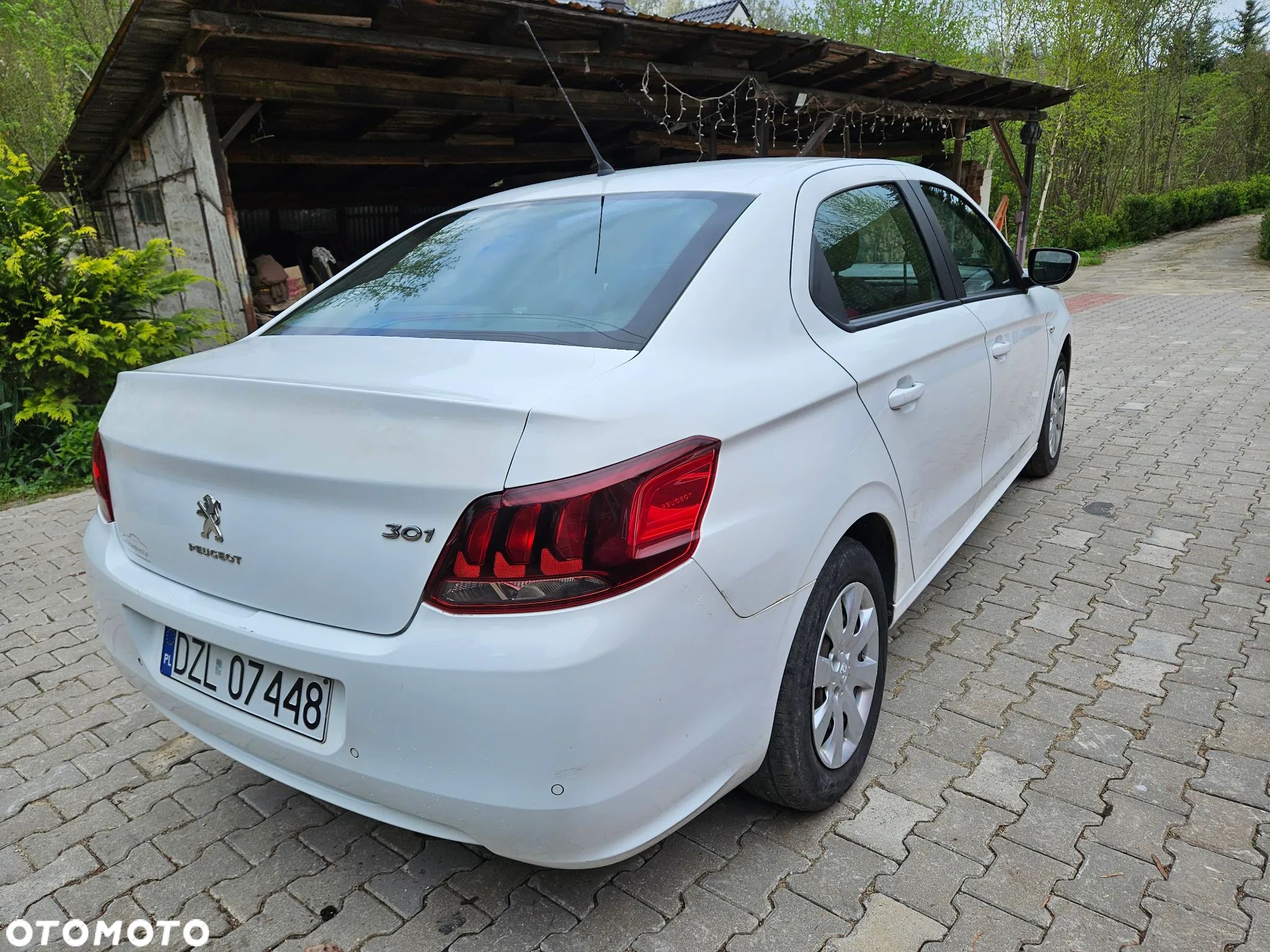 Peugeot 301 - 1
