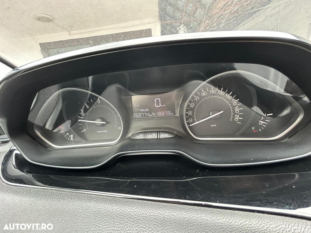 Peugeot 208 1.6 BlueHDi FAP Active - 6