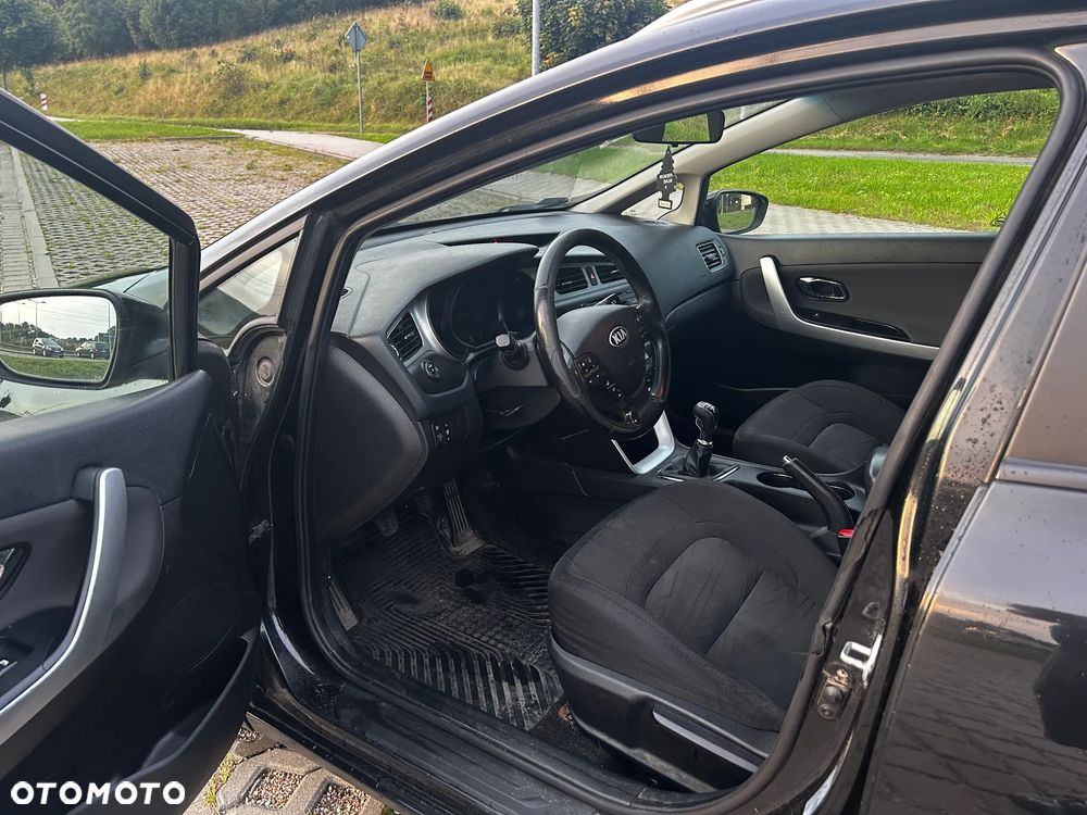 Kia Ceed - 7