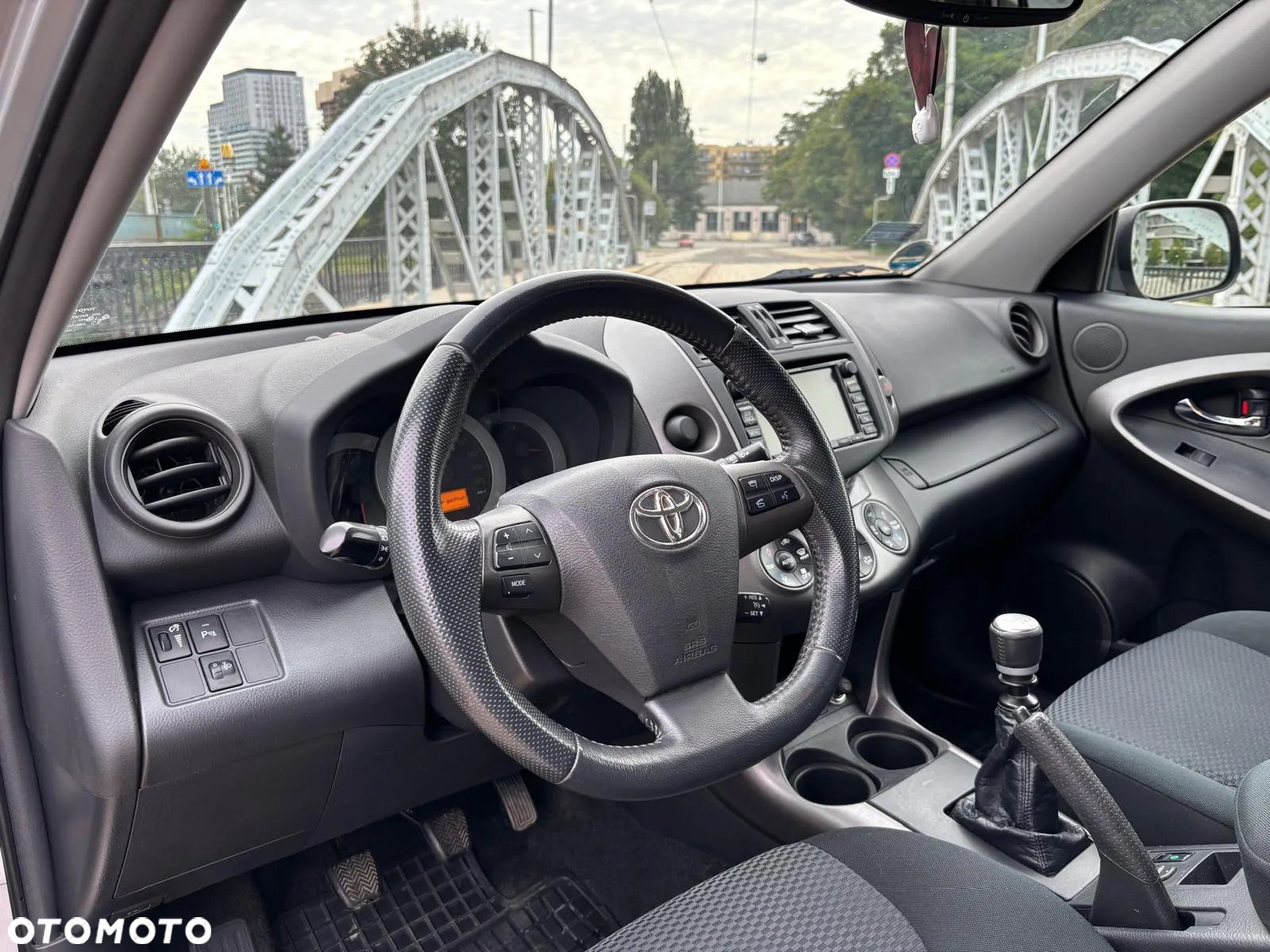 Toyota RAV4 - 12