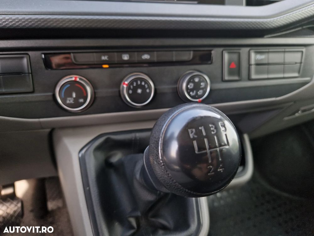 Volkswagen Transporter Sasiu CD T6.1 2.0 TDI 81 kW LR - 16