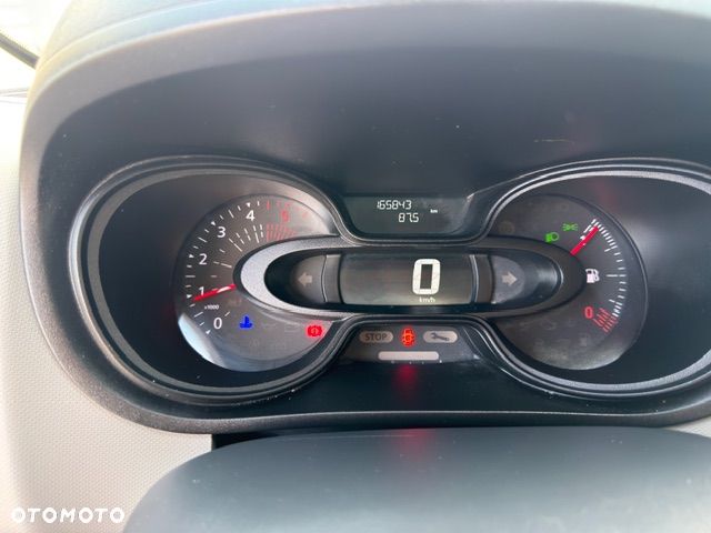 Renault Trafic Grand 1.6 dCi - 18