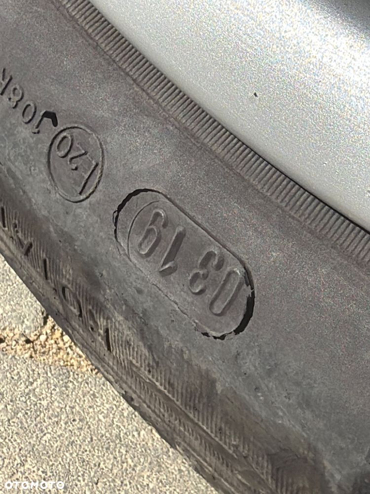 Volkswagen Passat 1.9 TDI Comfortline - 26